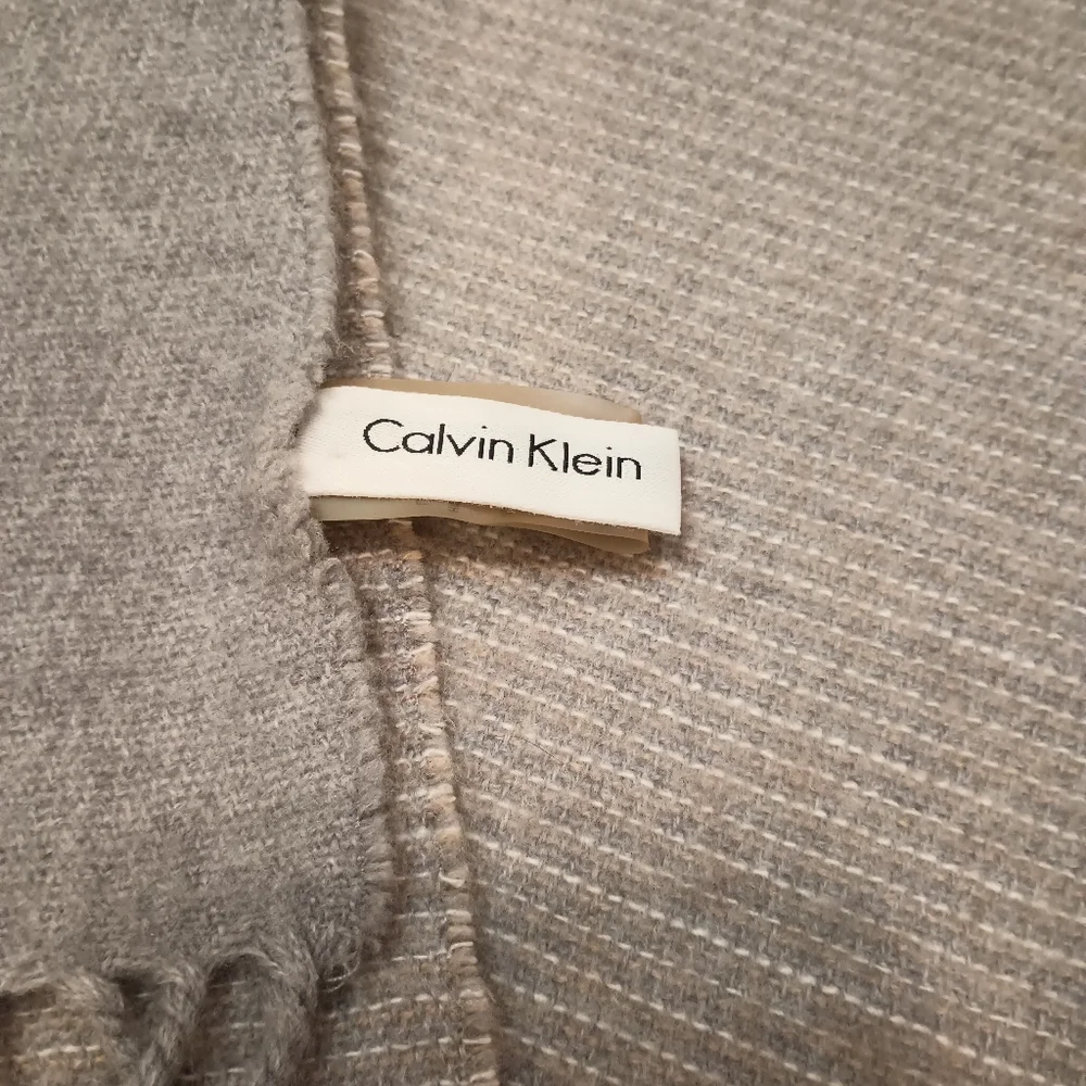 Calvin Klein blanket scarf